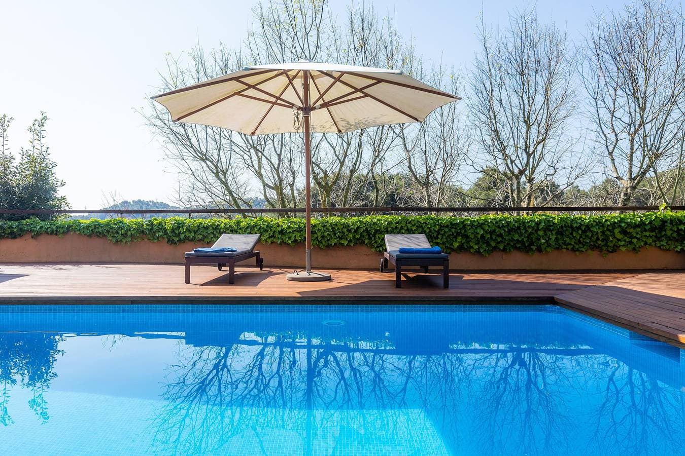 Foto 4 von 47: Charmantes Landhaus mit großem Garten mit Bergblick, Pool, WLAN und Terrassen