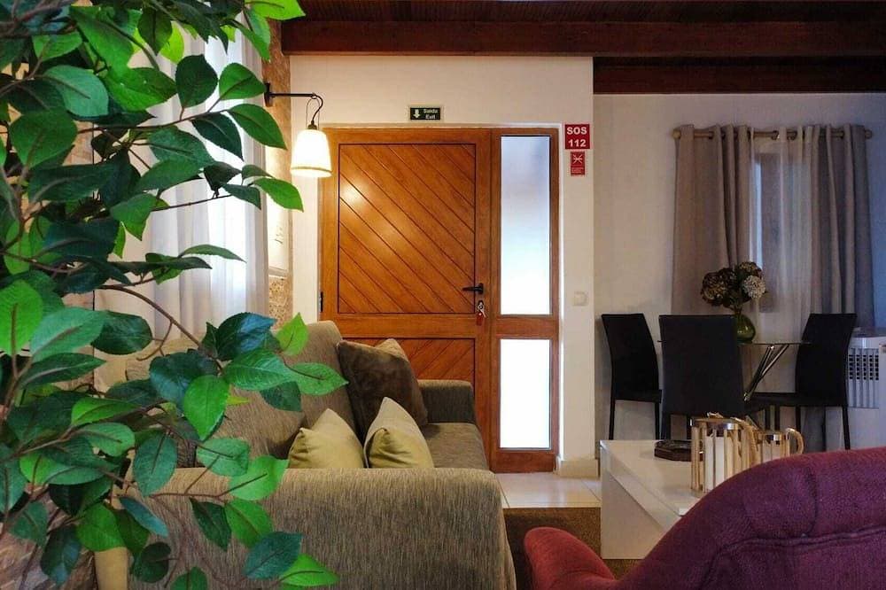 Foto 7 von 30: Das Chalet Terra Vieira hat einen Blick auf die Berge und das Meer