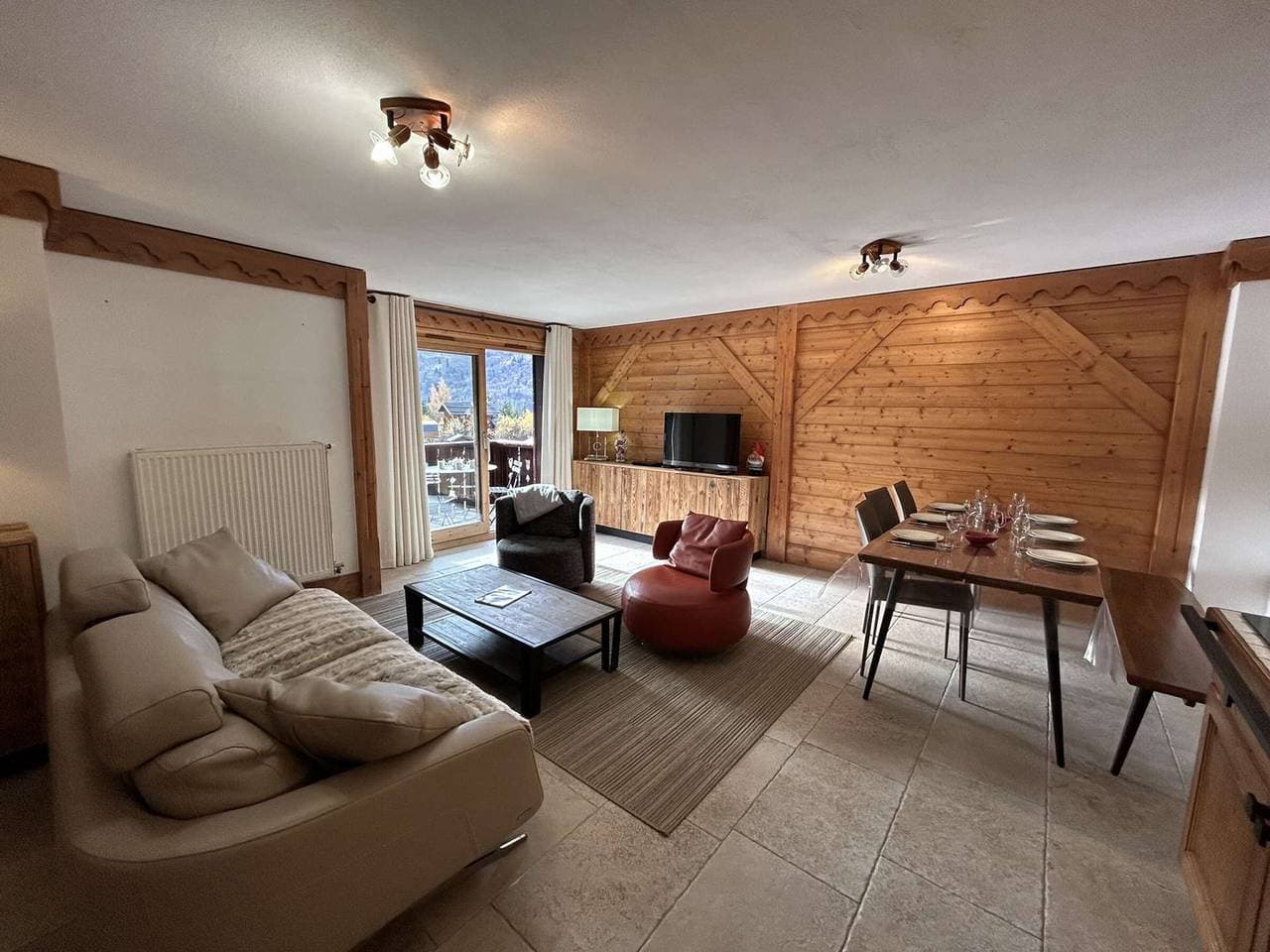 Superbes 4-Zi-Apt für 6 Pers mit Pool und Parkplatz in Méribel 1