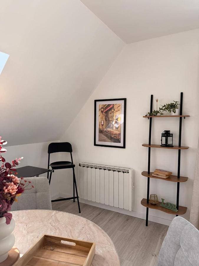 Foto 4 von 33: Superior One-Bedroom Apartment with Balcony