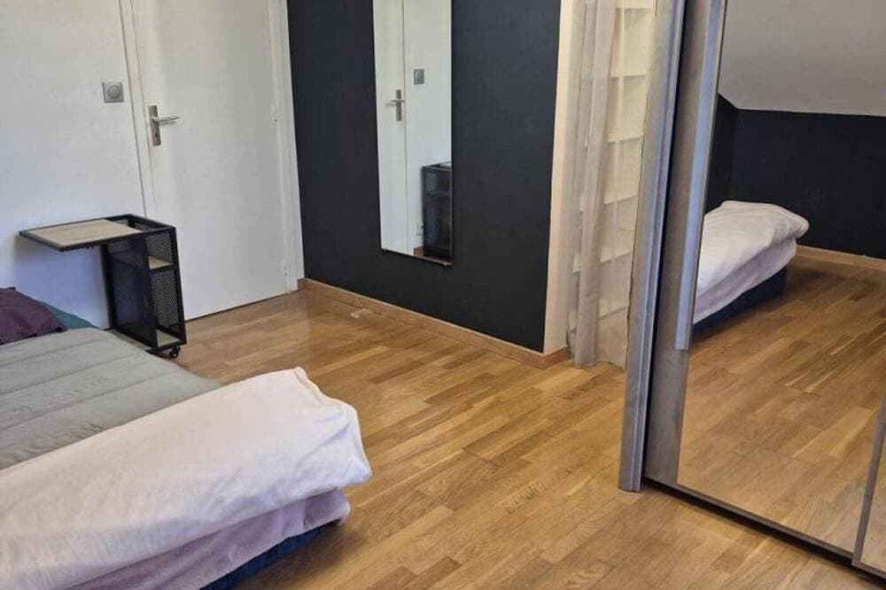 Foto 3 von 30: Geräumige Villa mit Spa und privatem Garten - Nahe Paris