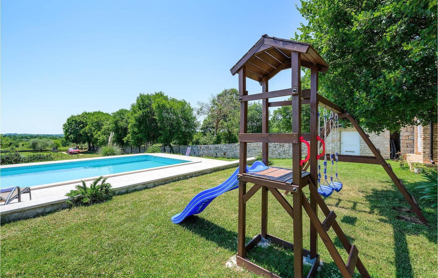 Foto 12 von 39: Charmantes Apartment mit Pool und Außenküche, 1,5 km vom Stadtzentrum entfernt