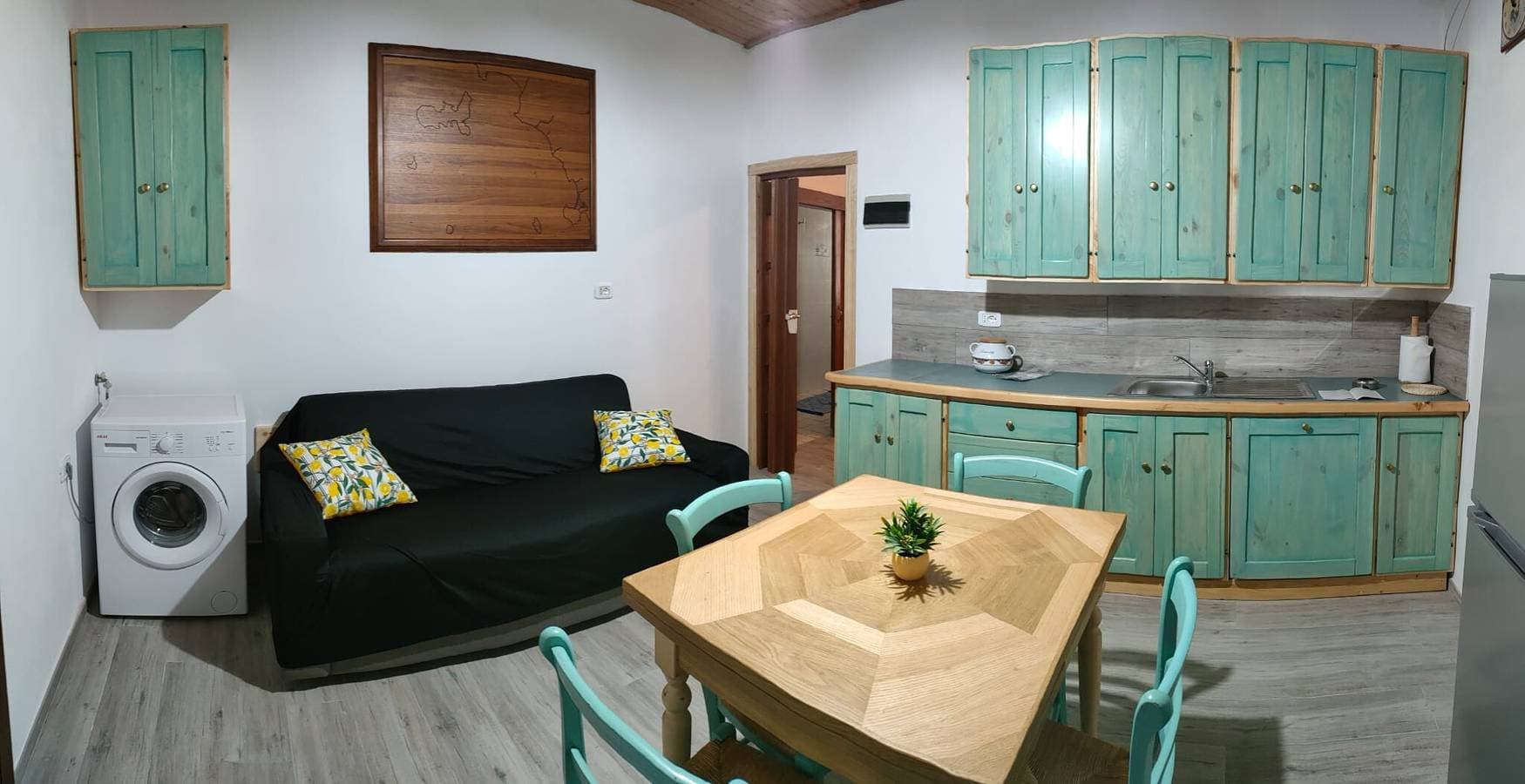 Foto 8 von 21: Ferienwohnung Perla Marina mit Garten und Terrasse