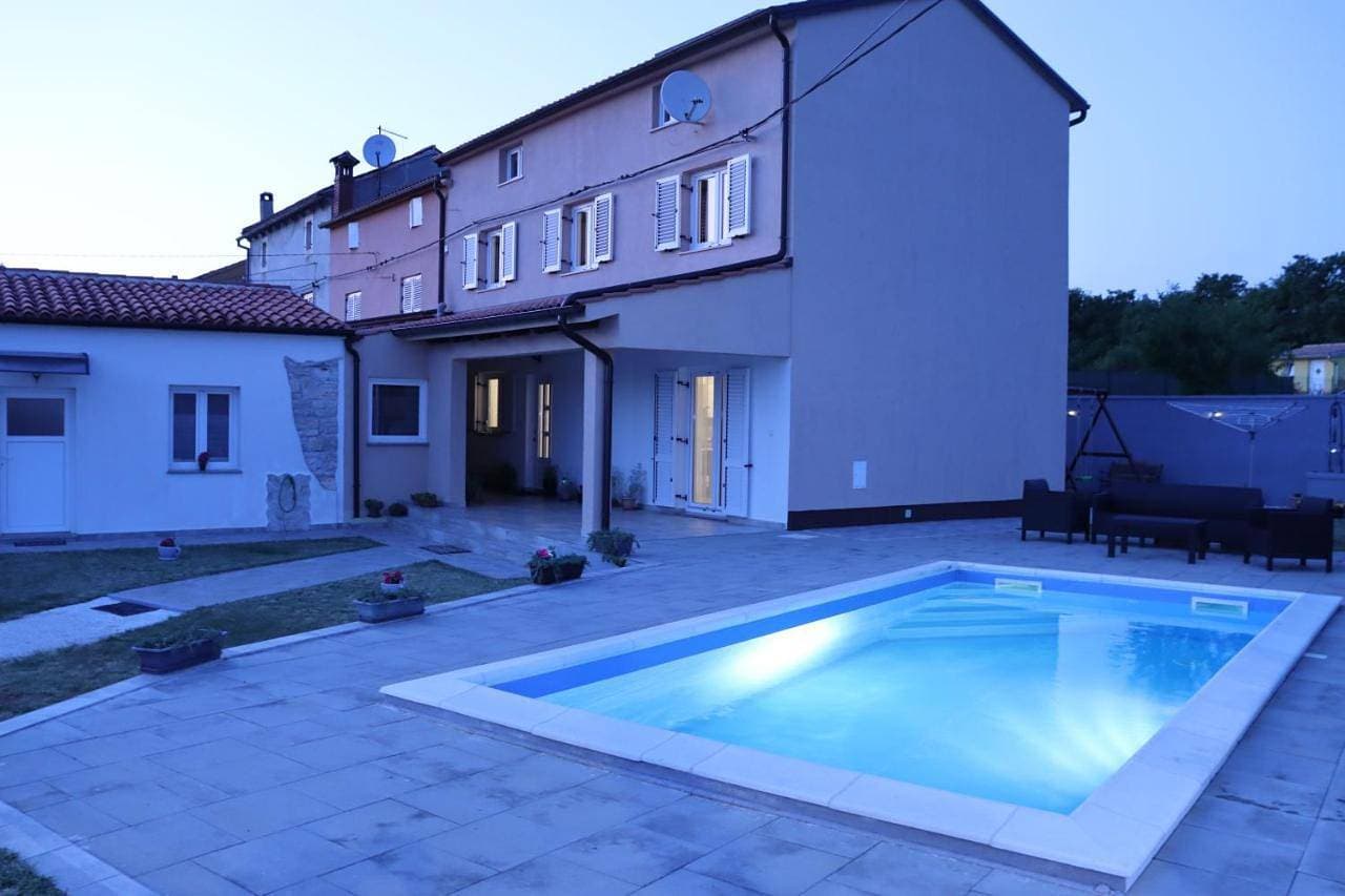 Foto 6 von 79: Three-Bedroom Villa