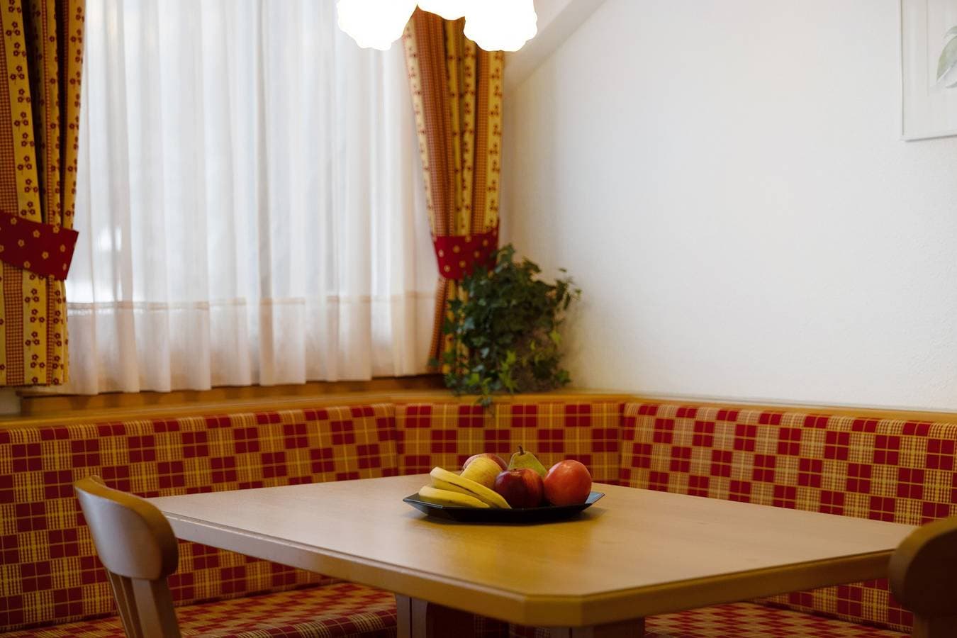 Foto 4 von 30: Ferienwohnung 'Loderhof Blumenwiese' mit Bergblick, Gemeinschaftsgarten & WLAN