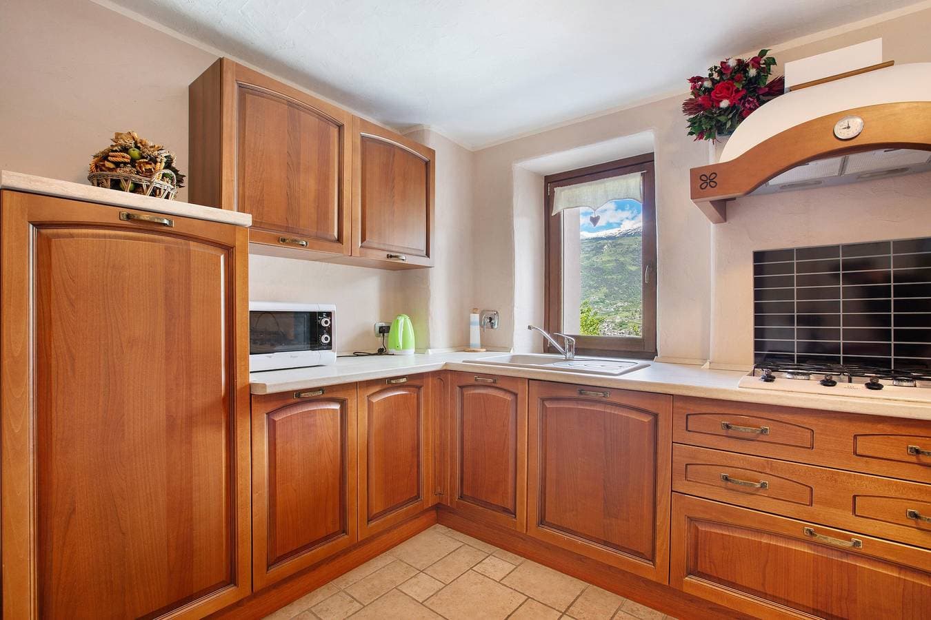 Foto 8 von 29: Ferienwohnung 'La Maison De Deni - Vista Castello' mit Bergblick