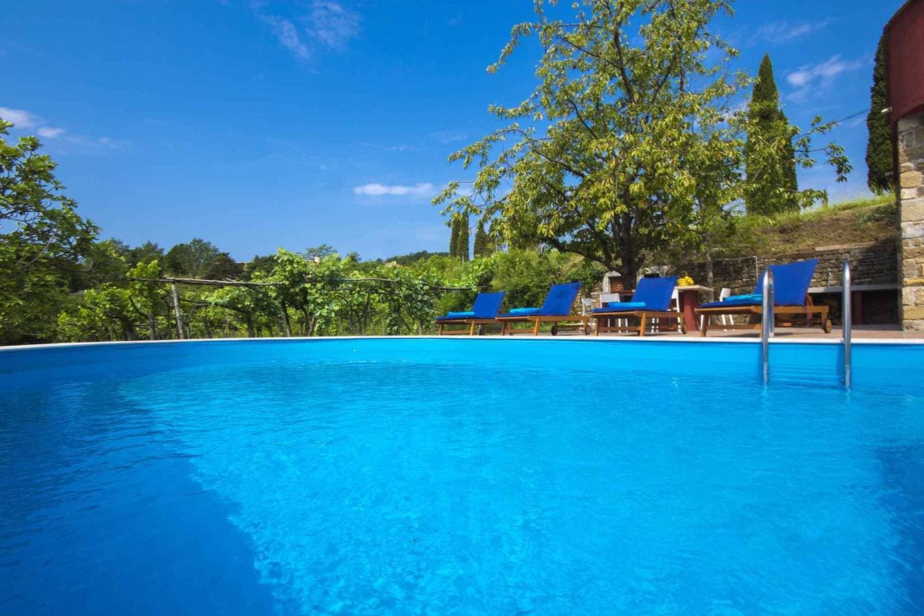 Foto 13 von 50: Ferienhaus mit Pool, Klimaanlage, Grill und in ruhiger Lage
