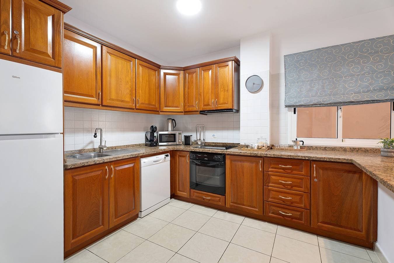 Foto 13 von 35: Ferienwohnung "Great Sunset Views Los Gigantes" mit Gemeinschaftspool und WLAN