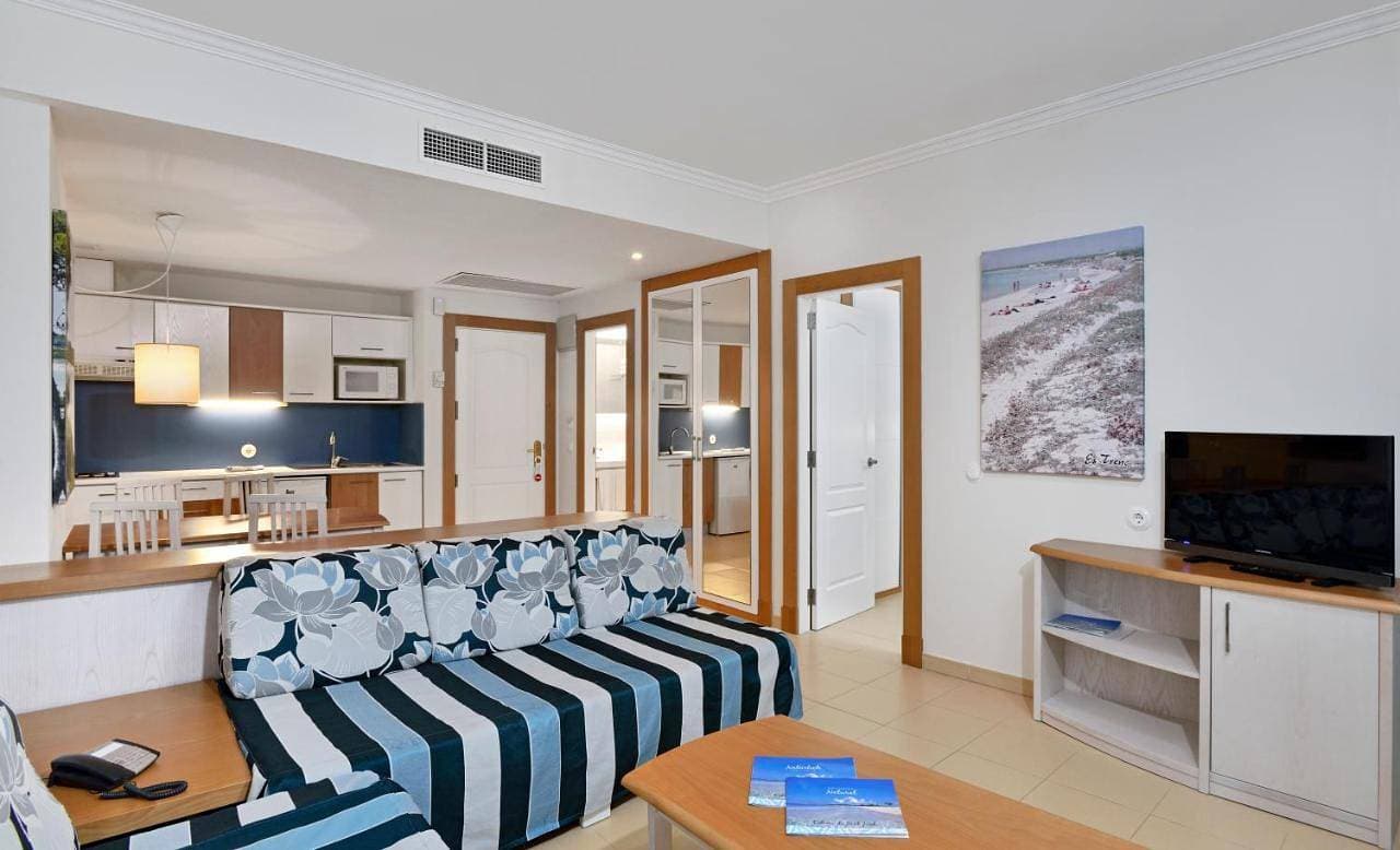 Foto 9 von 18: One-Bedroom Apartment with Balcony