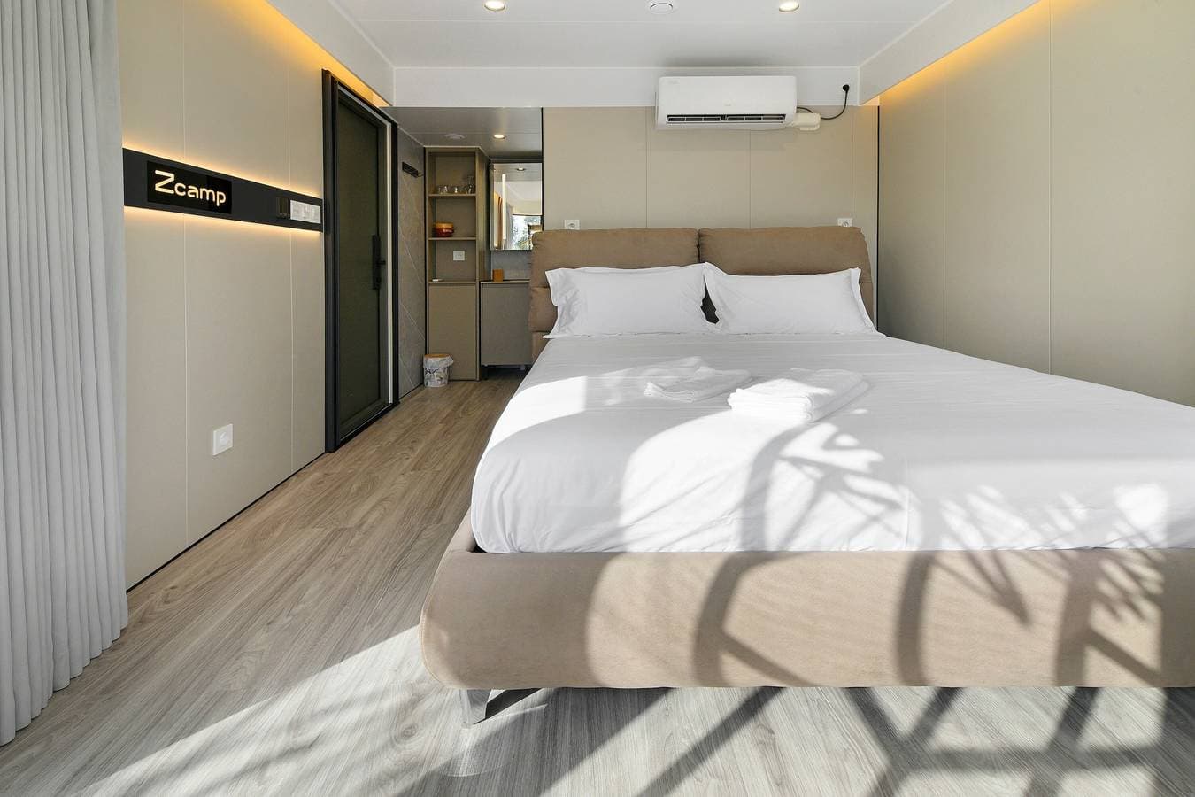 Foto 12 von 21: Gästezimmer „Futura 1 – Haus der Zukunft“ in Borgo, 50 m vom Strand entfernt