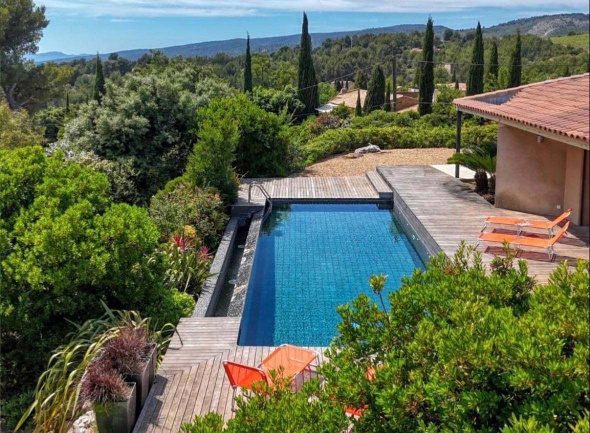 Foto 2 von 5: Villa with Private Pool