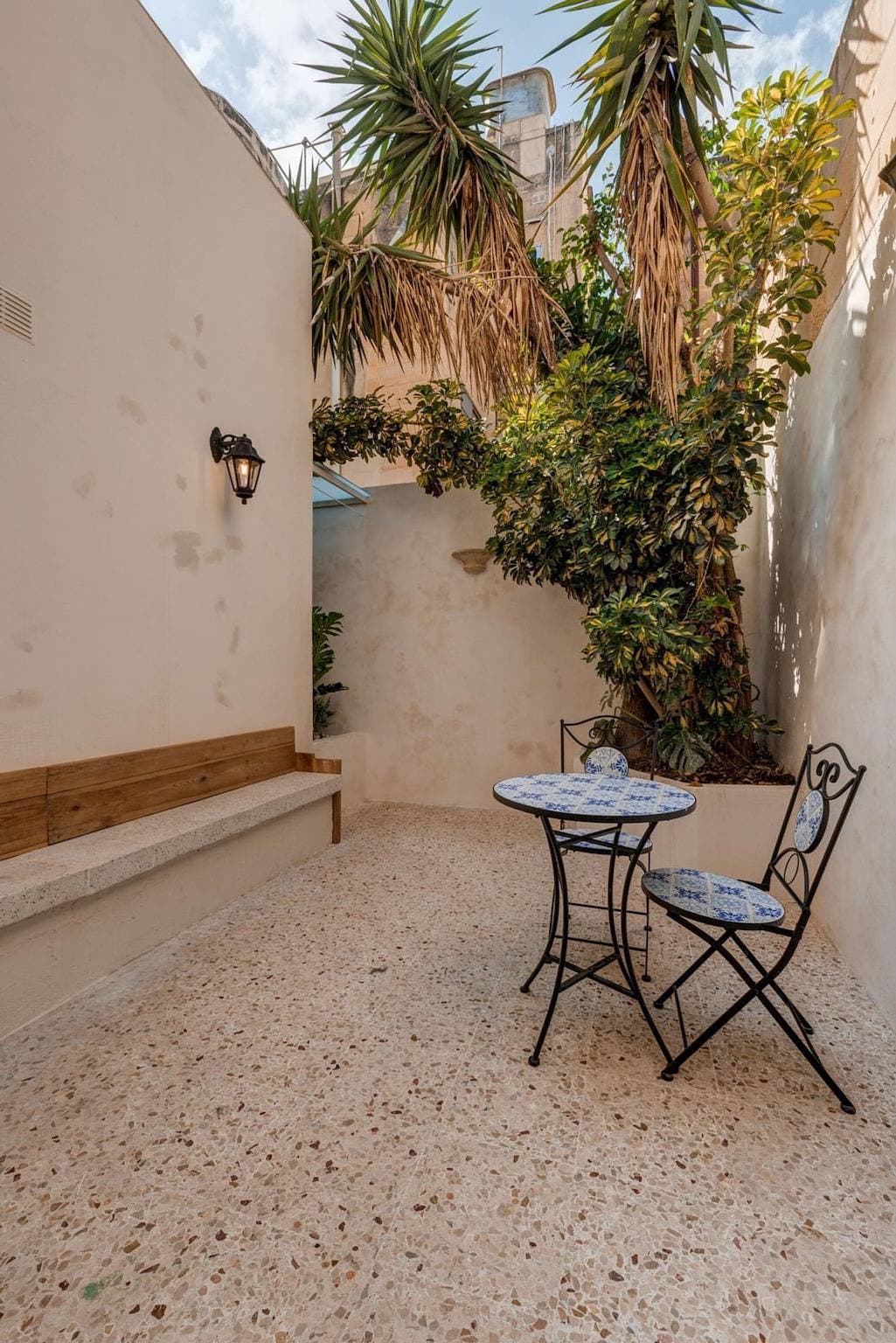 Foto 9 von 32: Ferienwohnung für 4 Personen mit Terrasse