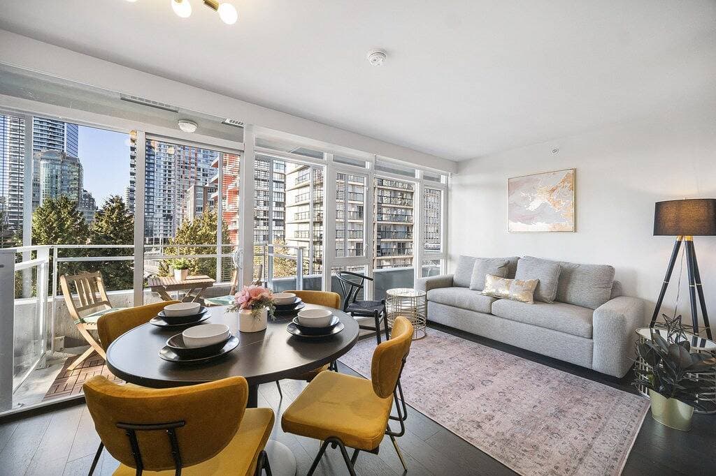 Foto 6 von 15: Luxury 1 Bedroom Apartment in Downtown Vancouver