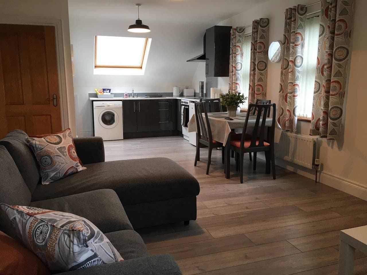 Foto 8 von 10: Binnian View Apartment - Sleeps 4