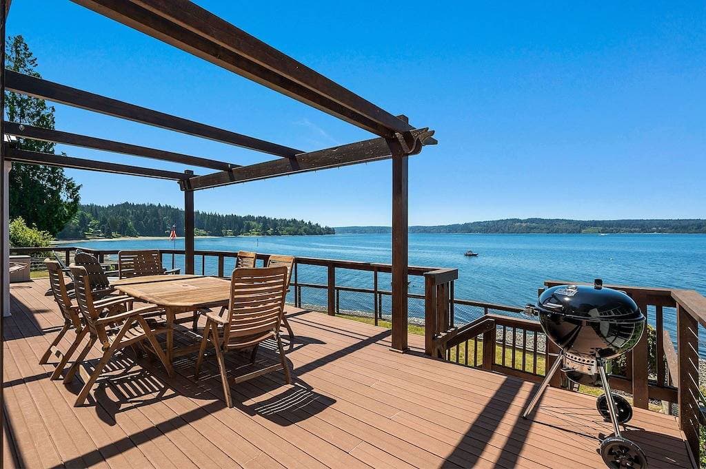 Foto 3 von 21: Sunset Shores: Waterfront Cottage on Vashon Island