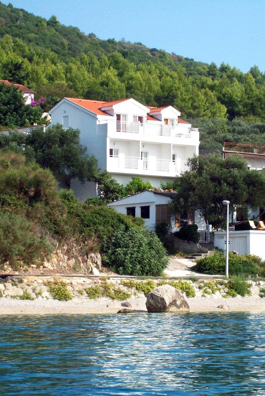 Foto 2 von 22: Studio Appartement am Strand Zaostrog, Makarska As-2816-b