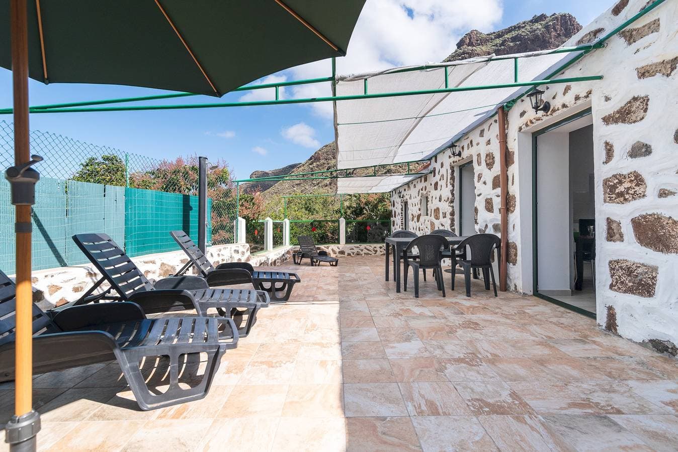 Foto 2 von 25: Ferienwohnung für 4 Personen mit Garten