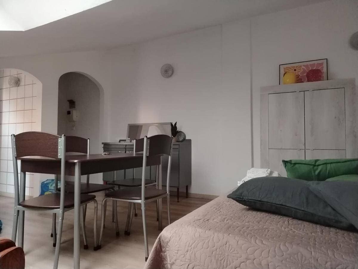 Foto 4 von 17: One-Bedroom Apartment
