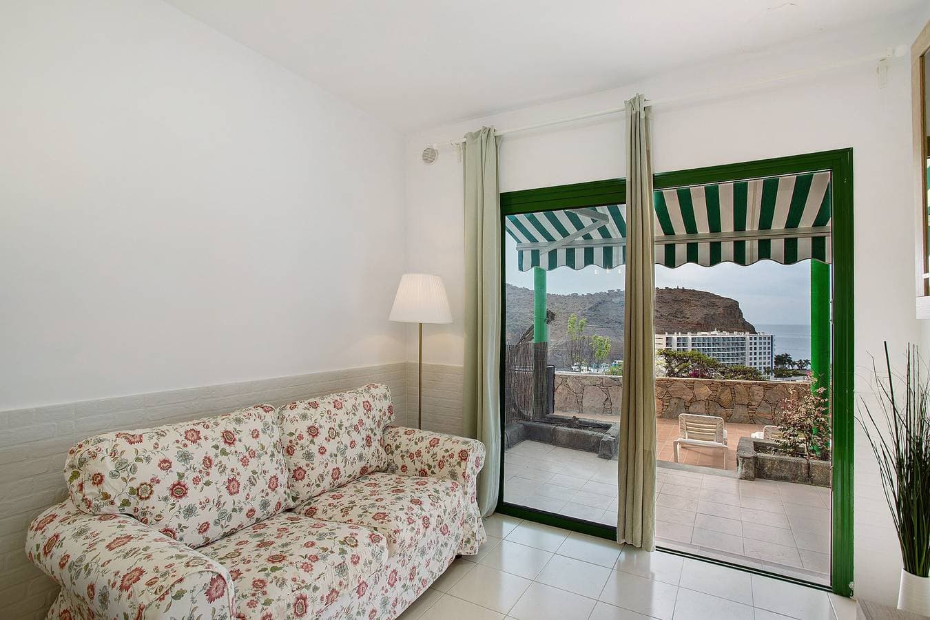 Foto 9 von 37: Ferienwohnung 'Casa Los Veleros F1' mit Meerblick, WLAN und Klimaanlage