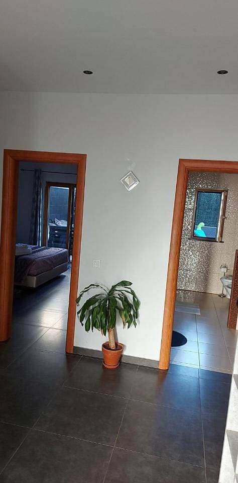 Foto 9 von 27: Double Room with Private External Bathroom
