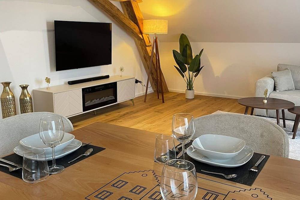Schloss Espasingen am Bodensee | Ferienwohnung Isabella Leonarda Suite 1