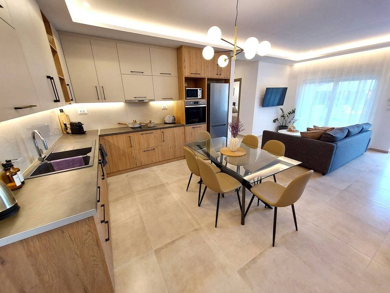 Foto 8 von 69: Ferienhaus für 8 Personen mit Terrasse