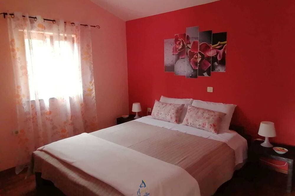 Foto 3 von 30: Gemütliche Villa mit Pool, umgeben von Natur