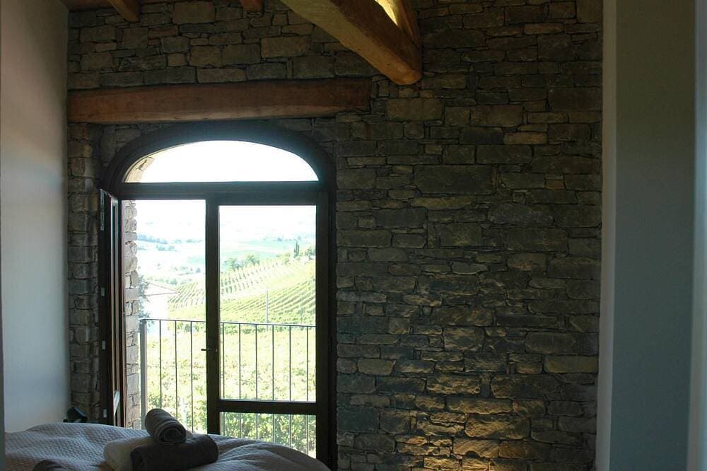 Foto 4 von 30: Luxusvilla In Den Piemont-Weinbergen - 265m2 - 10 Pers. - 5x14m Pool