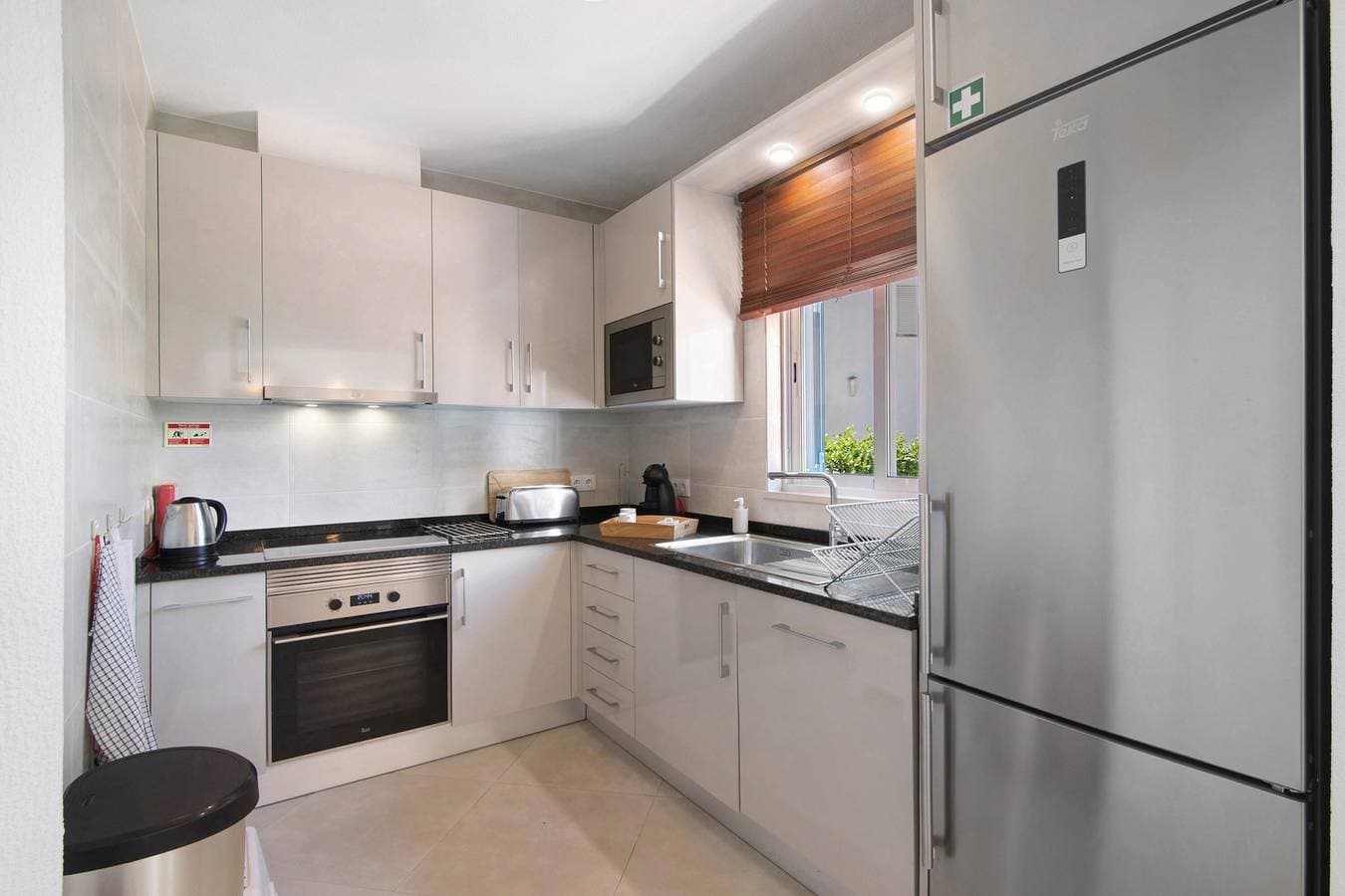 Foto 8 von 23: Ferienhaus 'Townhouse Ramas' mit Meerblick, WLAN und Klimaanlage