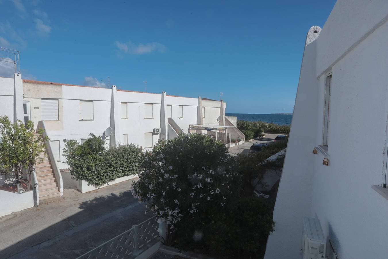 Residenz Cala di Seta Dreizimmerwohnung Luca mit Meerblick für 5 Personen 1