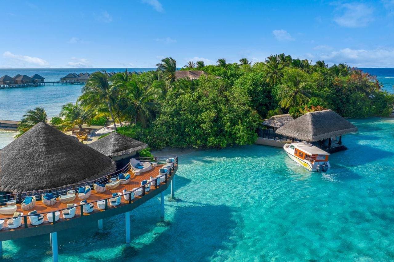 Foto 2 von 9: Overwater Villa with Jacuzzi