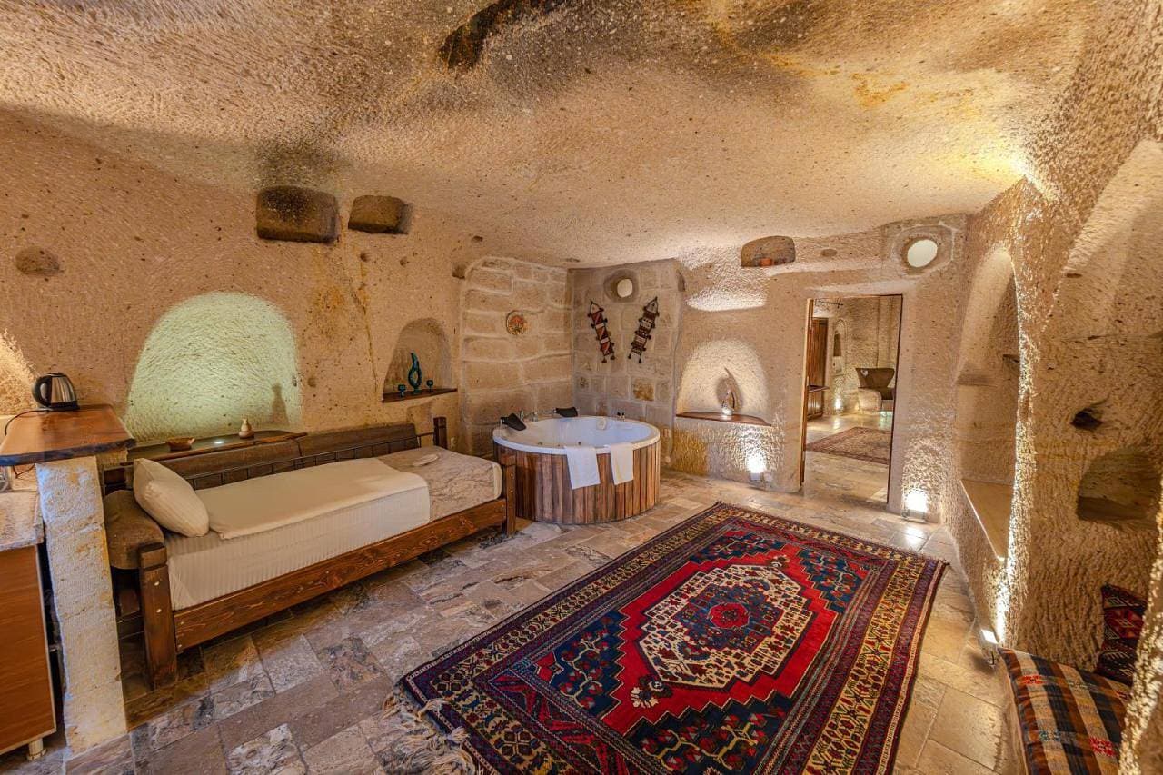 Foto 6 von 22: King Suite with Jacuzzi 201