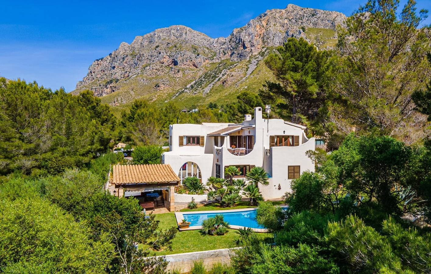 Foto 2 von 46: Meerblick-Paradies mit Pool, Terrasse und Grill