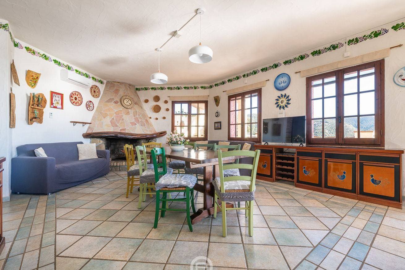 Foto 9 von 47: Villa für 8 Personen mit Pool
