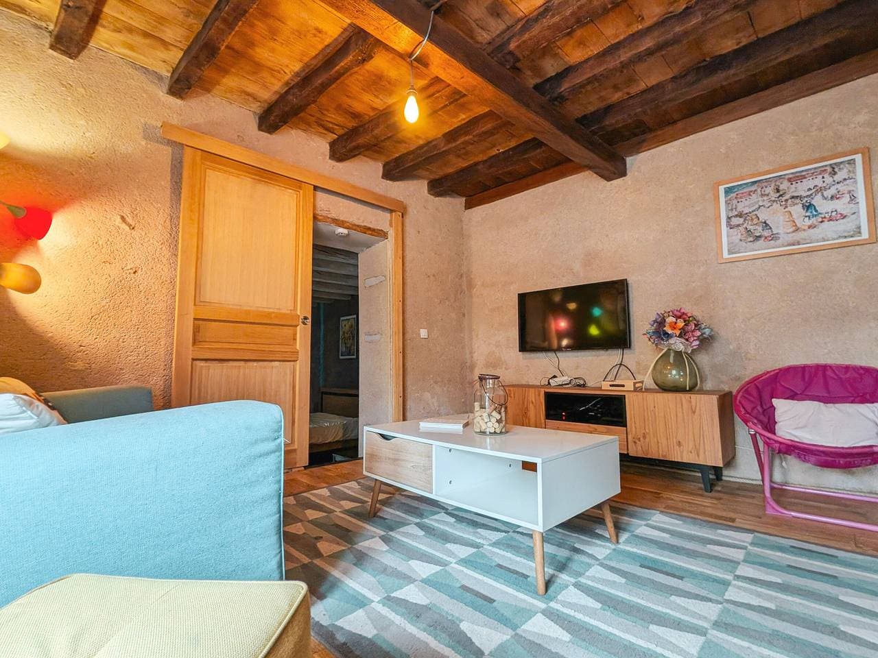 Foto 13 von 33: Gemütliches Ferienhaus mit Sauna, Pool und grünem Außenbereich in der Creuse-Talmark
