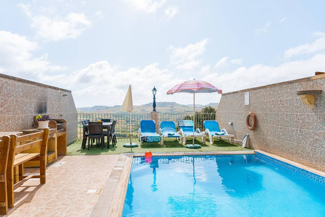 Villa 1