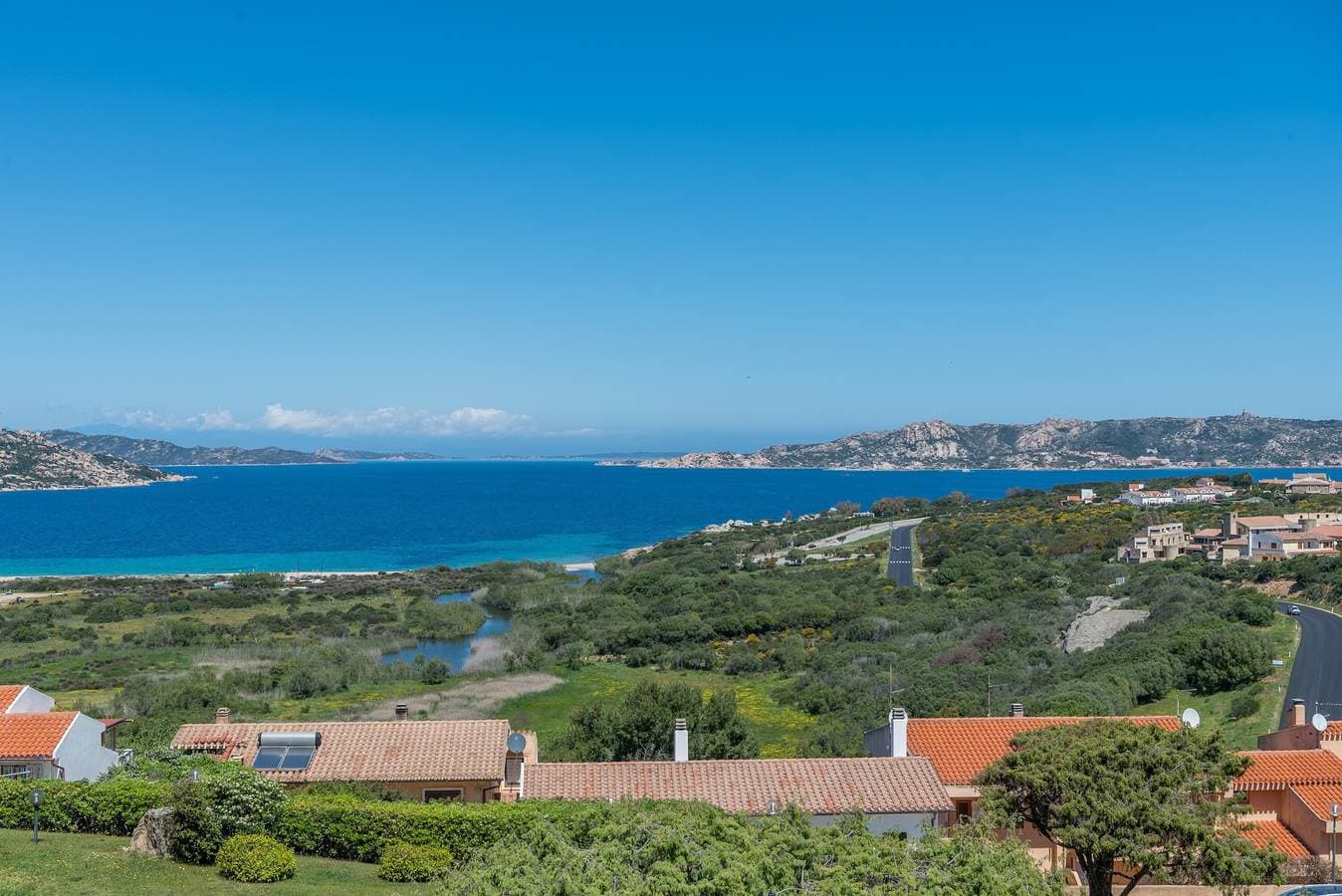 Foto 2 von 24: Ferienwohnung Orizzonte Rosso nahe Strand mit Meerblick und Terrasse