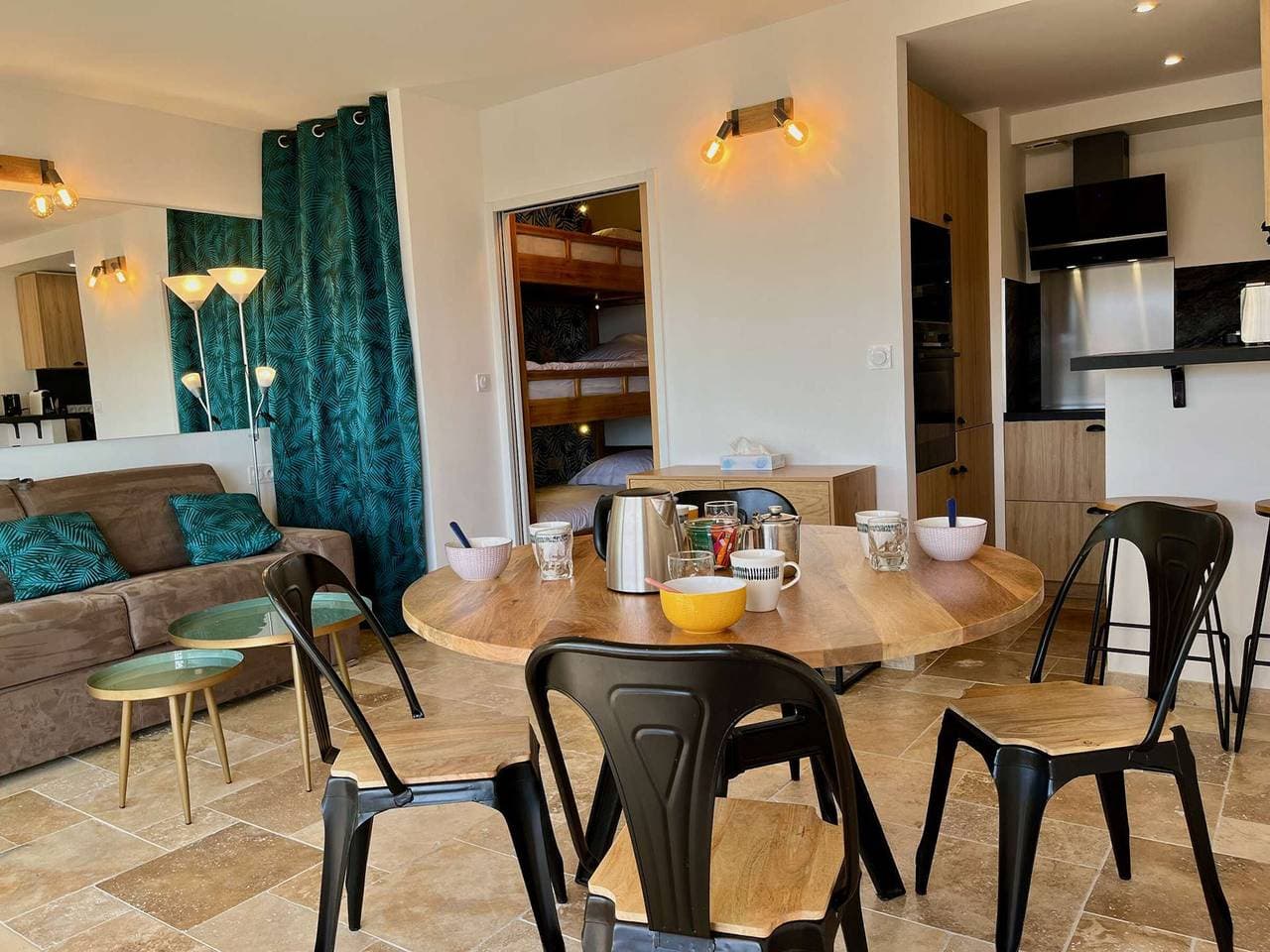 Foto 7 von 17: Modernes Studio mit Parkplatz und Klimaanlage in Cavalaire-sur-Mer