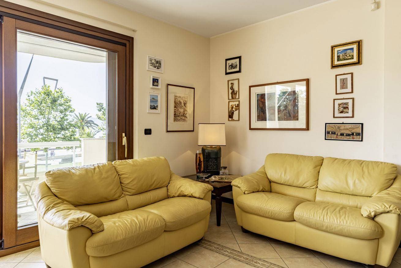 Foto 9 von 25: Ferienwohnung für 4 Personen mit Balkon/Terrasse