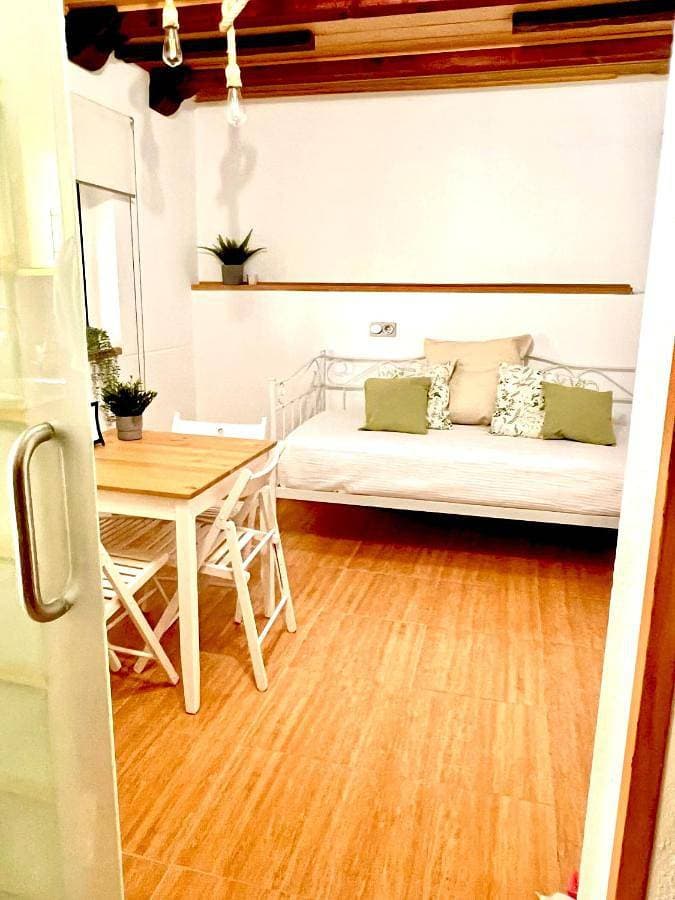 Foto 5 von 16: Two-Bedroom Apartment