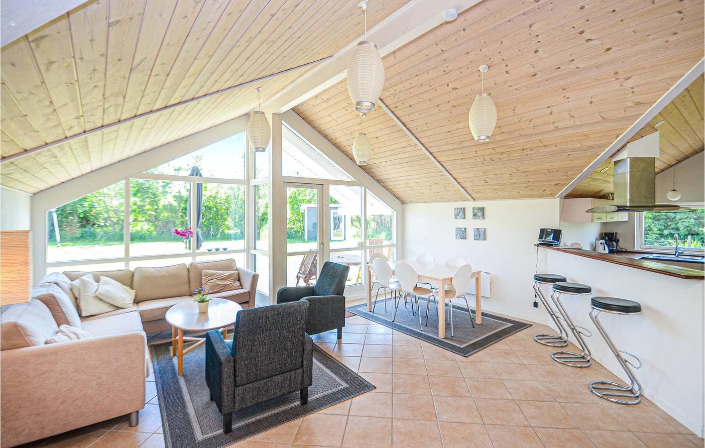 Foto 2 von 16: Ferienhaus für 6 Personen mit Whirlpool