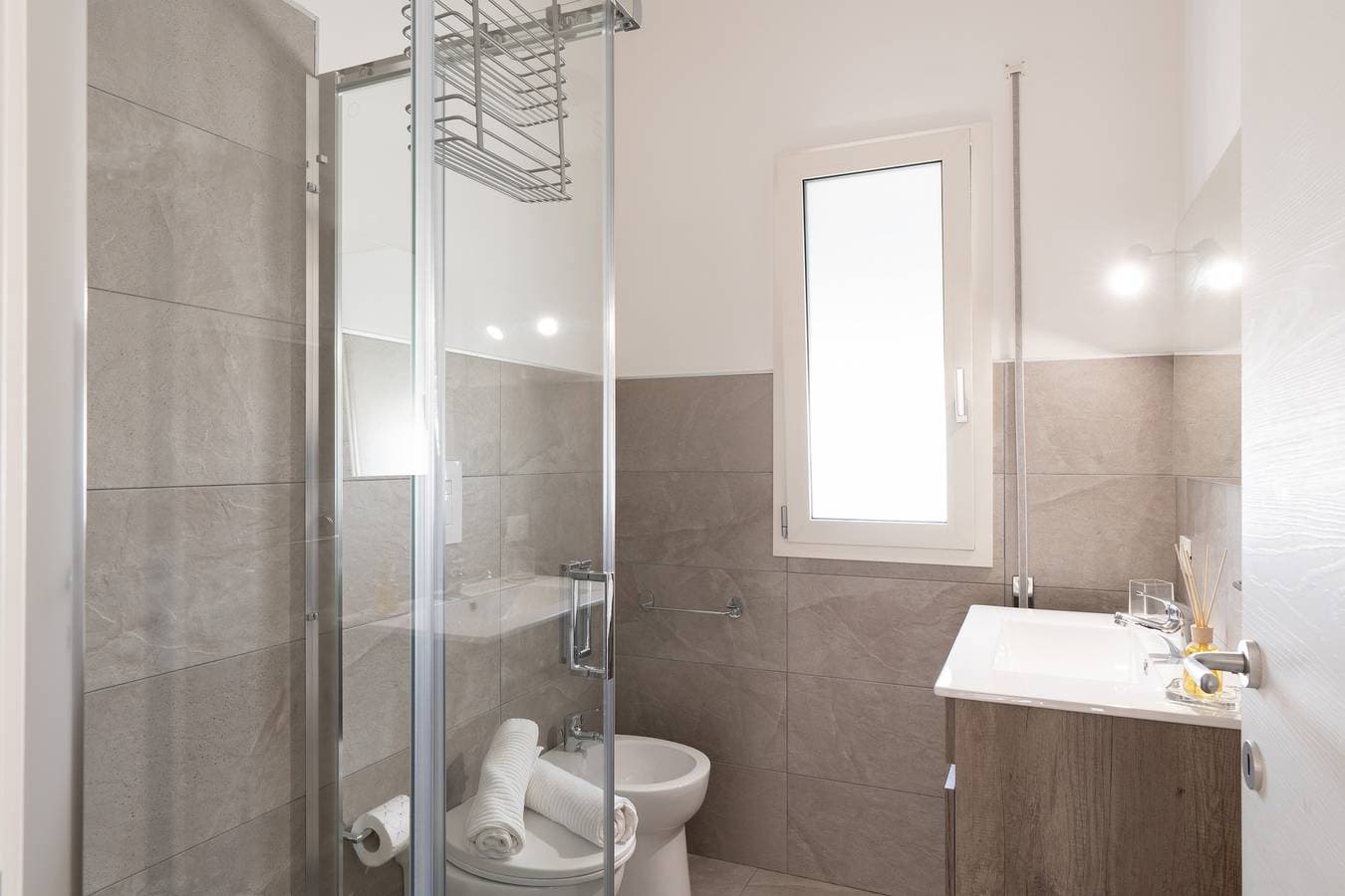 Foto 13 von 27: Ferienhaus 'Villa Gioberta, Fiori' mit Gemeinschaftspool, WLAN und Klimaanlage