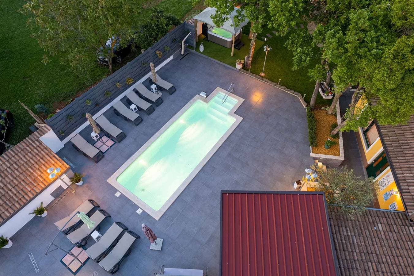 Foto 5 von 35: Ferienwohnung mit Pool und Klimaanlage