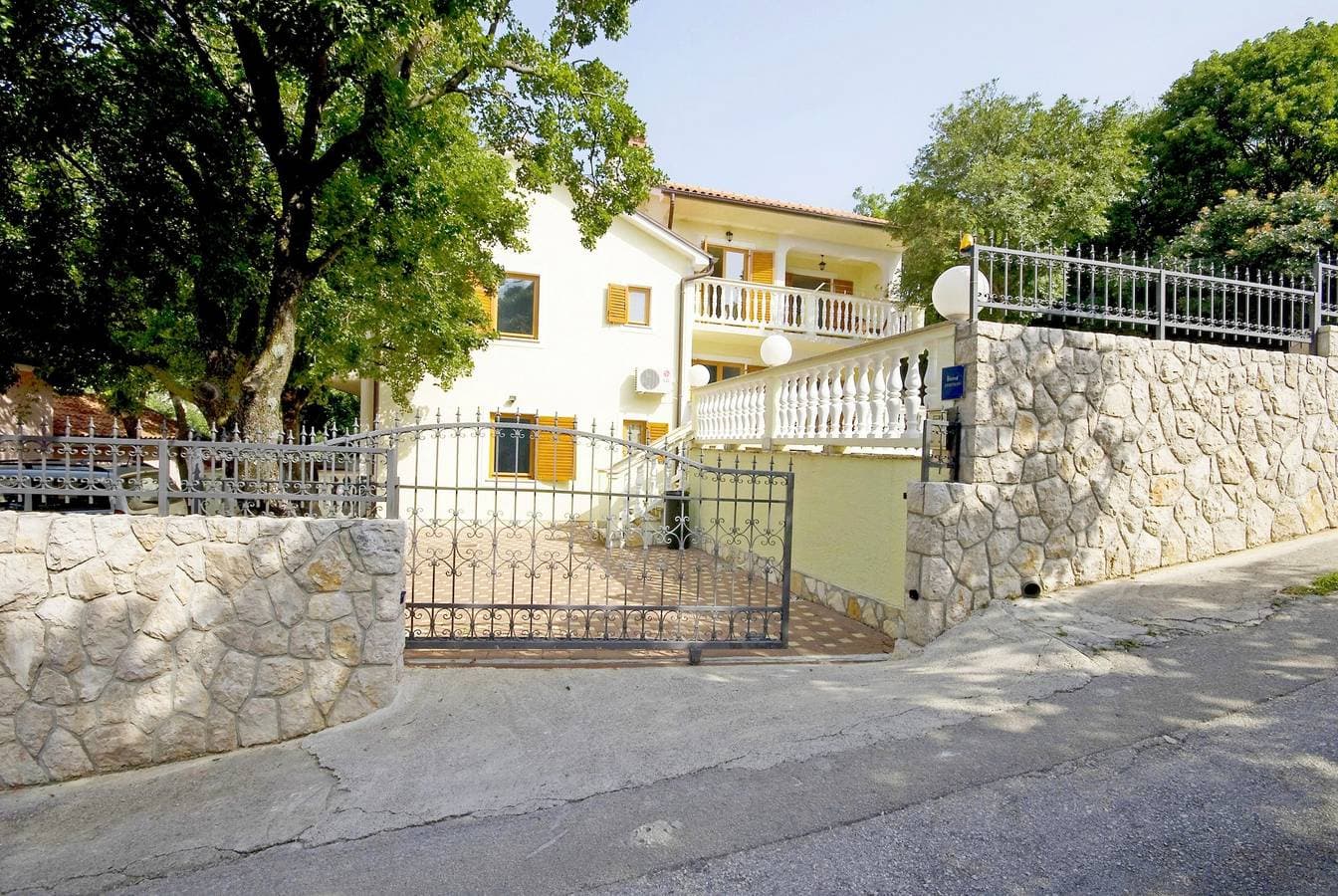 Foto 8 von 28: Apartman s terasom