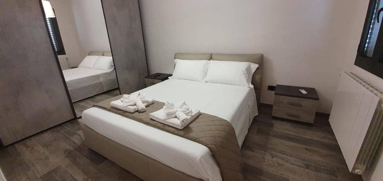 Foto 6 von 8: Double Room with Private Bathroom