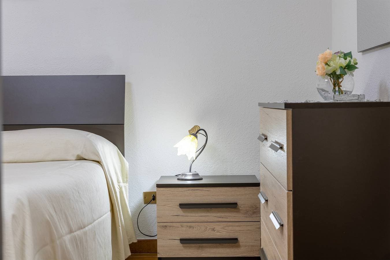 Foto 7 von 24: Zimmer 'Nausicaa's' mit Balkon, WLAN und Klimaanlage