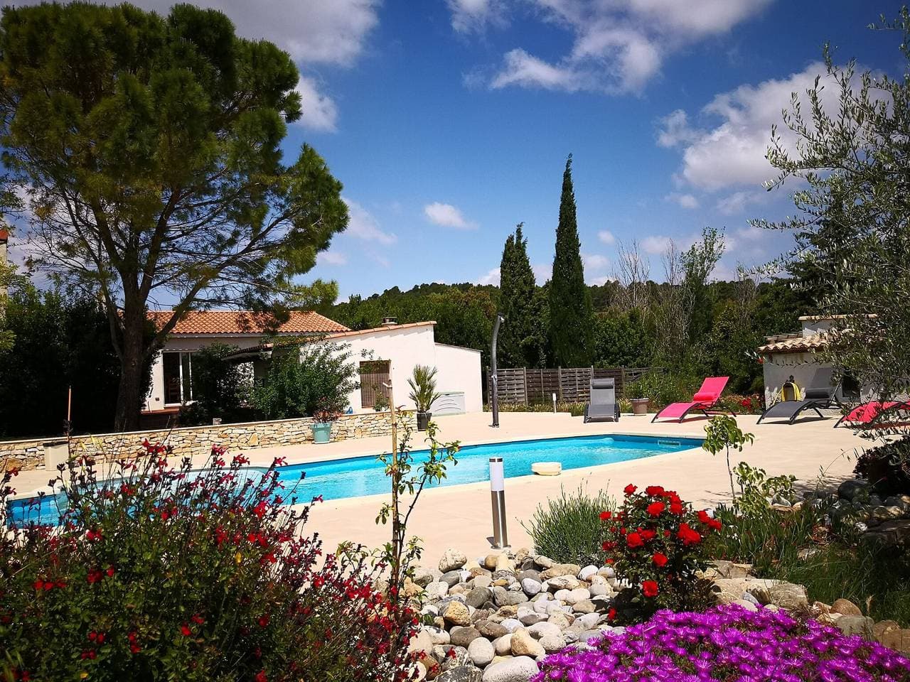 Foto 6 von 40: Ruhige Villa mit Pool