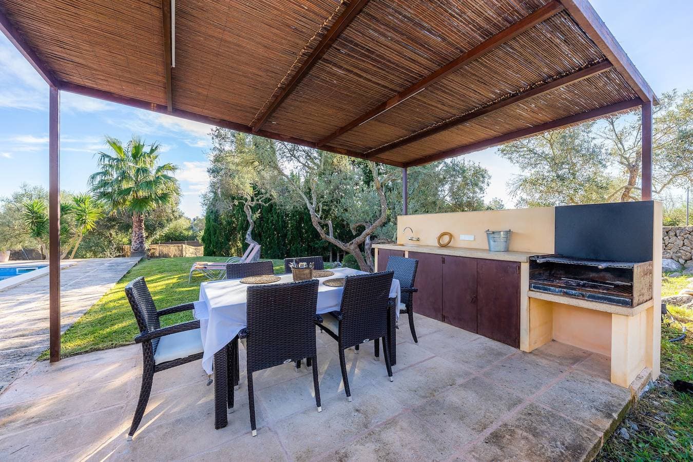 Foto 4 von 33: Romantische Naturstein-Finca mit Pool, Garten, Dachterrasse und WLAN