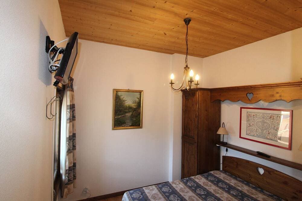 Foto 2 von 15: Geräumige Wohnung für 6, Bergblick, 2 Schlafzimmer, Wifi