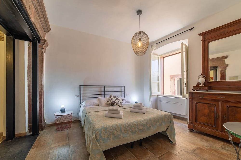 Sardinian Gallery S'Intrada 1